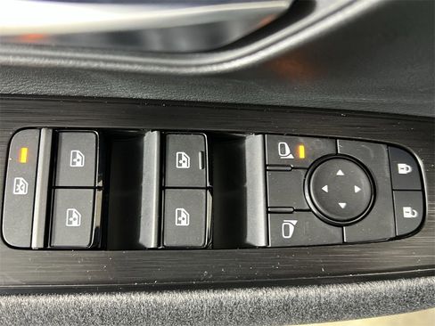 New 2026 Nissan Kicks SV image 15