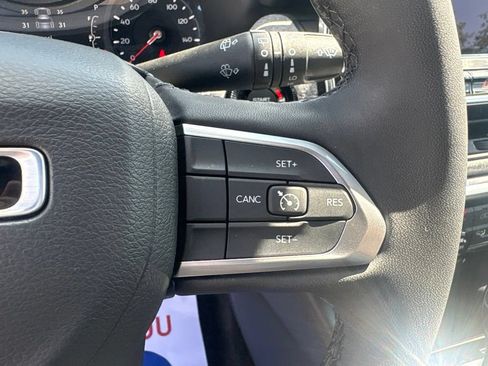 Certified 2023 Jeep Compass Latitude AWD/4WD image 17