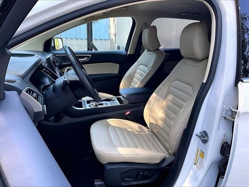 Used 2022 Ford Edge SEL AWD/4WD image 10
