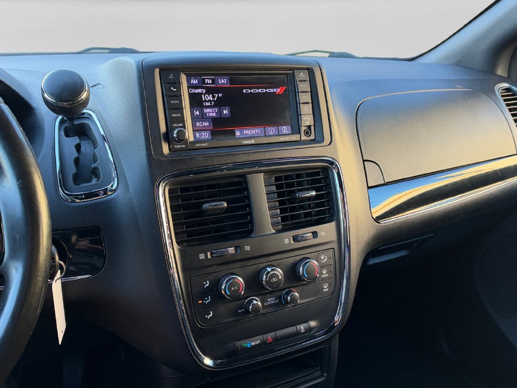 Certified 2020 Dodge Grand Caravan SE FWD image 14
