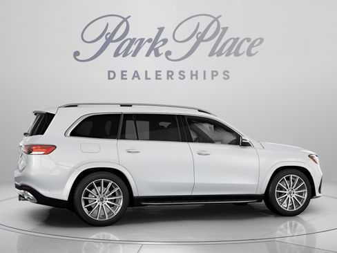 New 2026 Mercedes-Benz GLS 580 4MATIC image 22