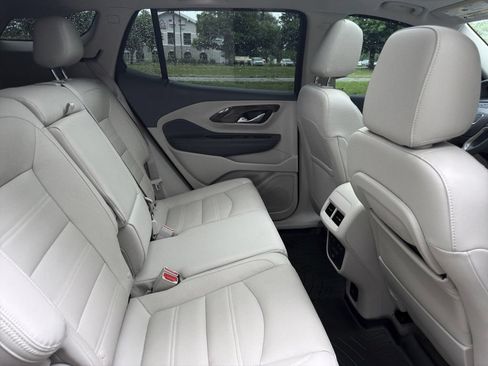 Used 2024 GMC Terrain Denali w/ Denali Premium Package AWD/4WD image 36
