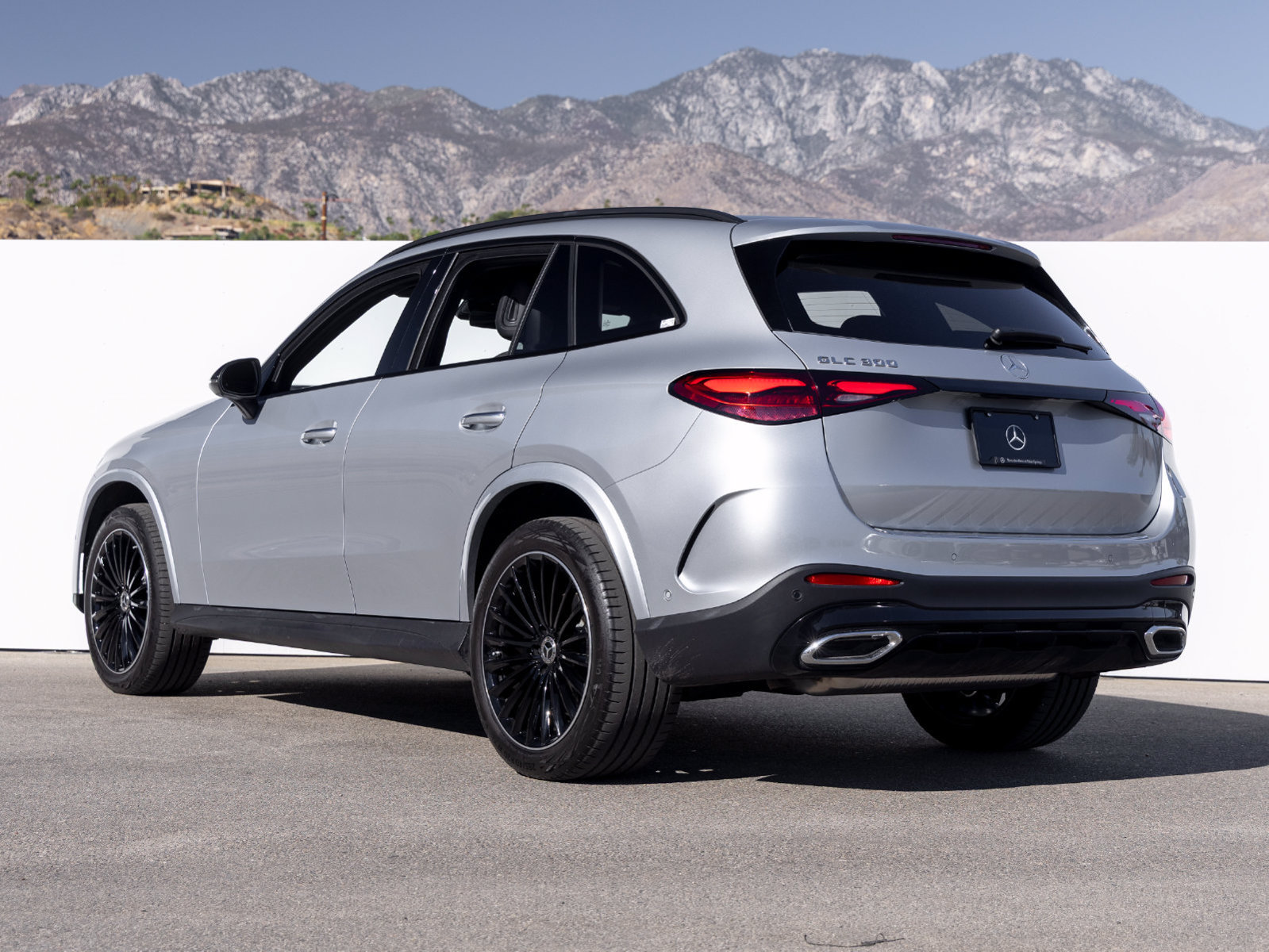 Certified 2026 Mercedes-Benz GLC 300 image 4