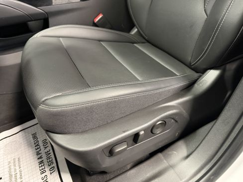 Used 2025 Buick Envision Preferred image 22