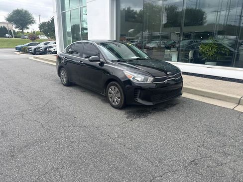 Used 2020 Kia Rio S FWD image 2