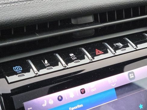 Used 2025 Jeep Grand Cherokee Limited 4xe image 23