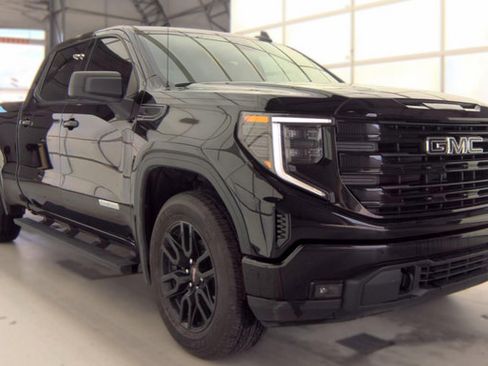 Used 2024 GMC Sierra 1500 Elevation AWD/4WD image 4