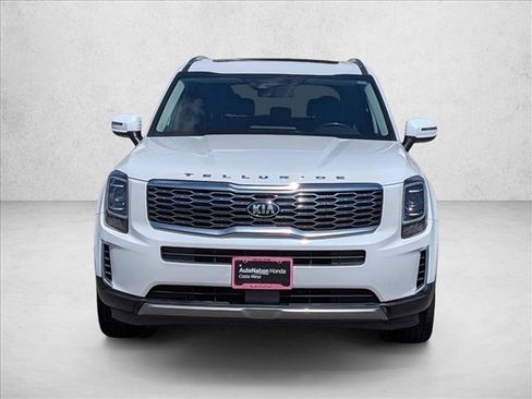 Used 2020 Kia Telluride S FWD image 2