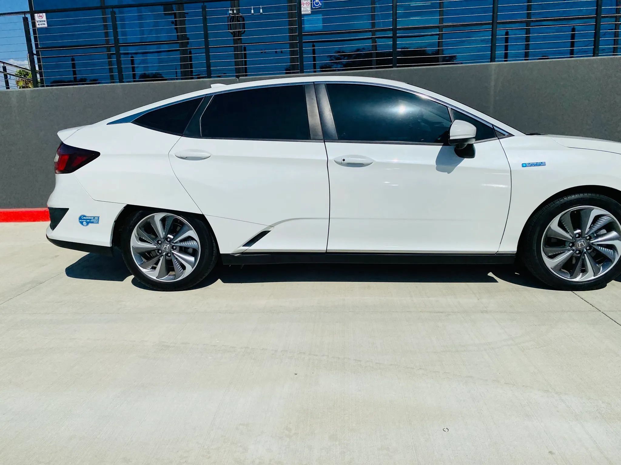 Used 2020 Honda Clarity Plug-In Hybrid image 11