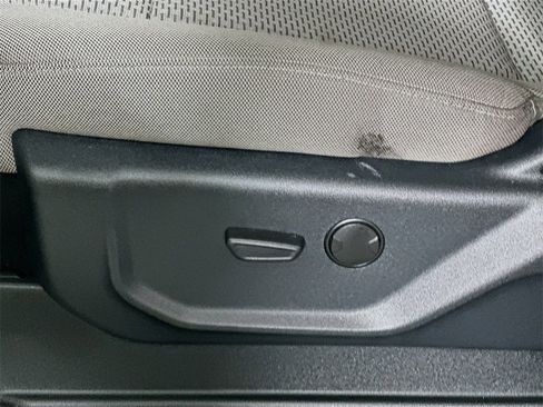 Used 2022 Ford F350 XLT w/ XLT Premium Package image 22