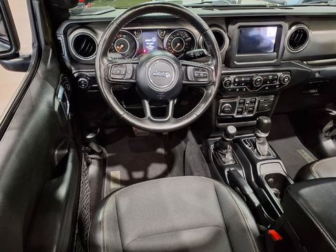 Used 2023 Jeep Gladiator Sport AWD/4WD image 11