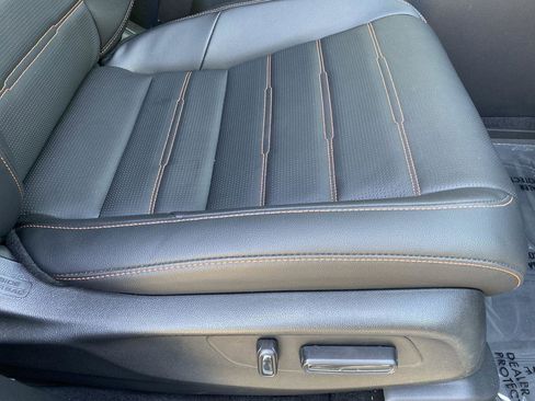 Used 2025 Honda CR-V Sport Touring image 23
