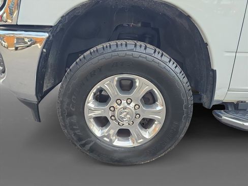 Used 2024 RAM 2500 Big Horn image 9