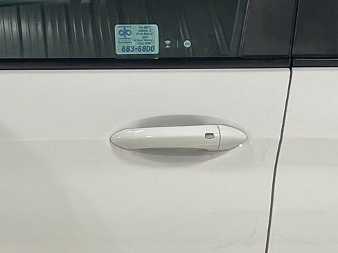 Used 2023 Chevrolet TrailBlazer LT w/ Convenience Package image 16