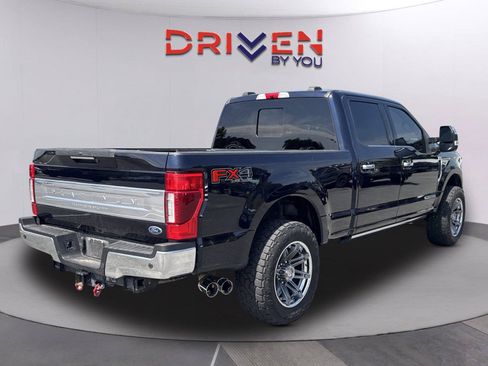 Used 2022 Ford F250 Platinum w/ FX4 Off-Road Package AWD/4WD image 4