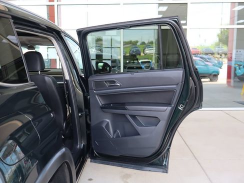 Used 2021 Volkswagen Atlas SEL FWD image 41