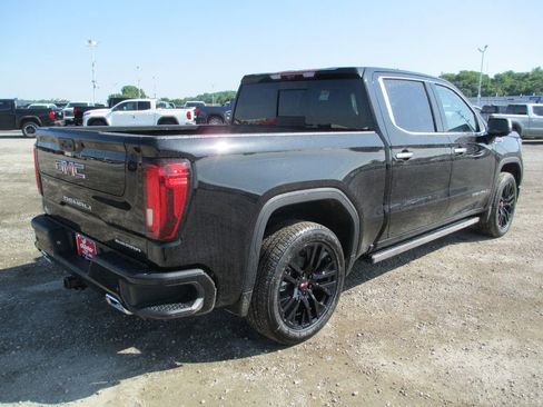 New 2026 GMC Sierra 1500 Denali w/ Denali Reserve Package AWD/4WD image 4