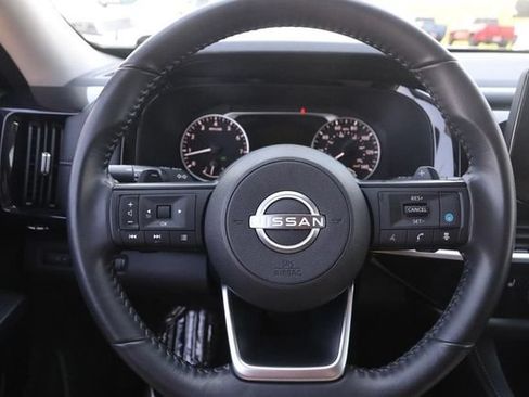 Certified 2025 Nissan Pathfinder SV AWD/4WD image 12