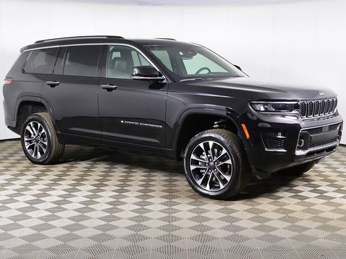 Used 2023 Jeep Grand Cherokee L Overland image 48