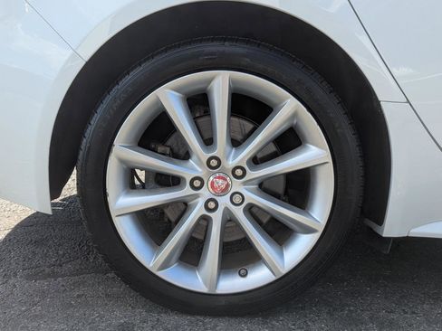 Used 2016 Jaguar XF R-Sport AWD/4WD image 57