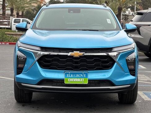 New 2026 Chevrolet Trax LT w/ Driver Confidence Package FWD image 8
