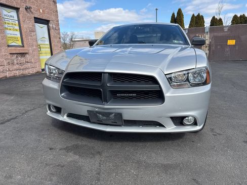 Used 2011 Dodge Charger Police w/ Convenience Group I image 4