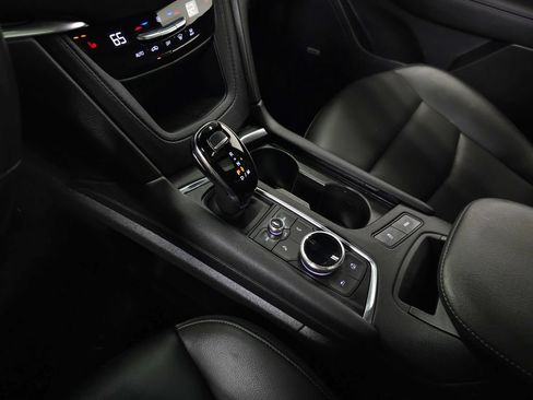 Certified 2024 Cadillac XT6 Luxury AWD/4WD image 29