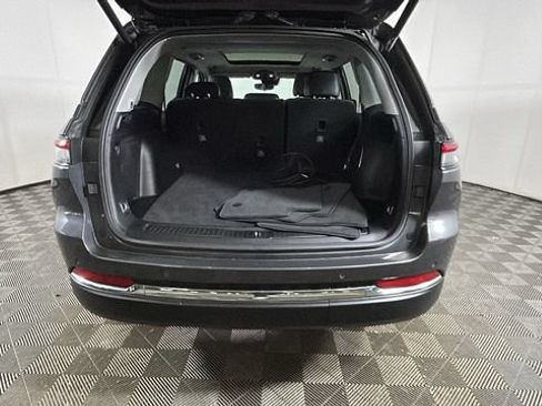 Used 2023 Jeep Grand Cherokee 4WD 4xe image 27