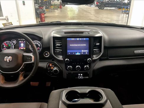 Used 2023 RAM 1500 Big Horn AWD/4WD image 18