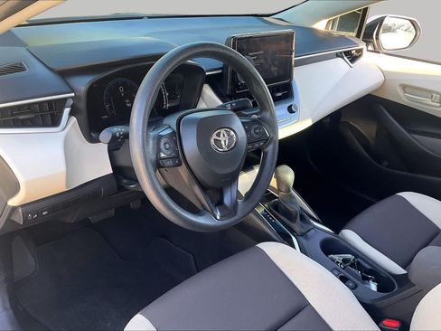 Used 2026 Toyota Corolla LE FWD image 17