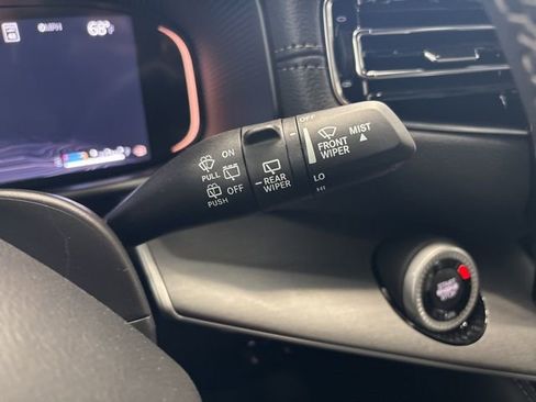 New 2026 Jeep Grand Wagoneer L 4WD image 38