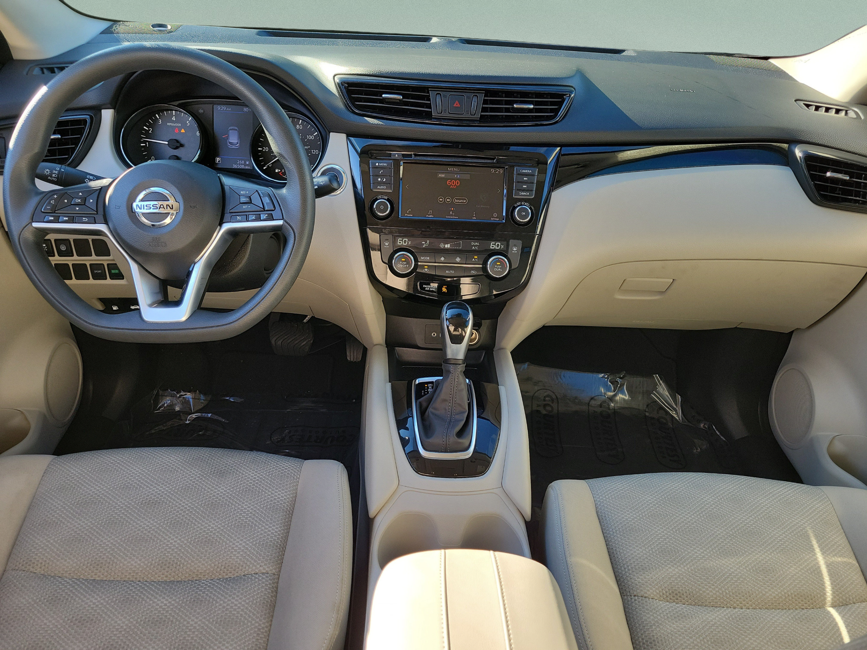 Used 2020 Nissan Rogue Sport SV FWD image 10