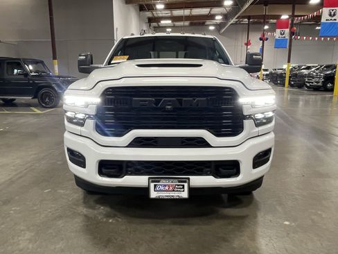 Certified 2026 RAM 3500 Laramie AWD/4WD image 8