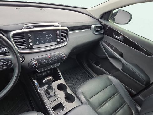 Certified 2018 Kia Sorento EX image 21