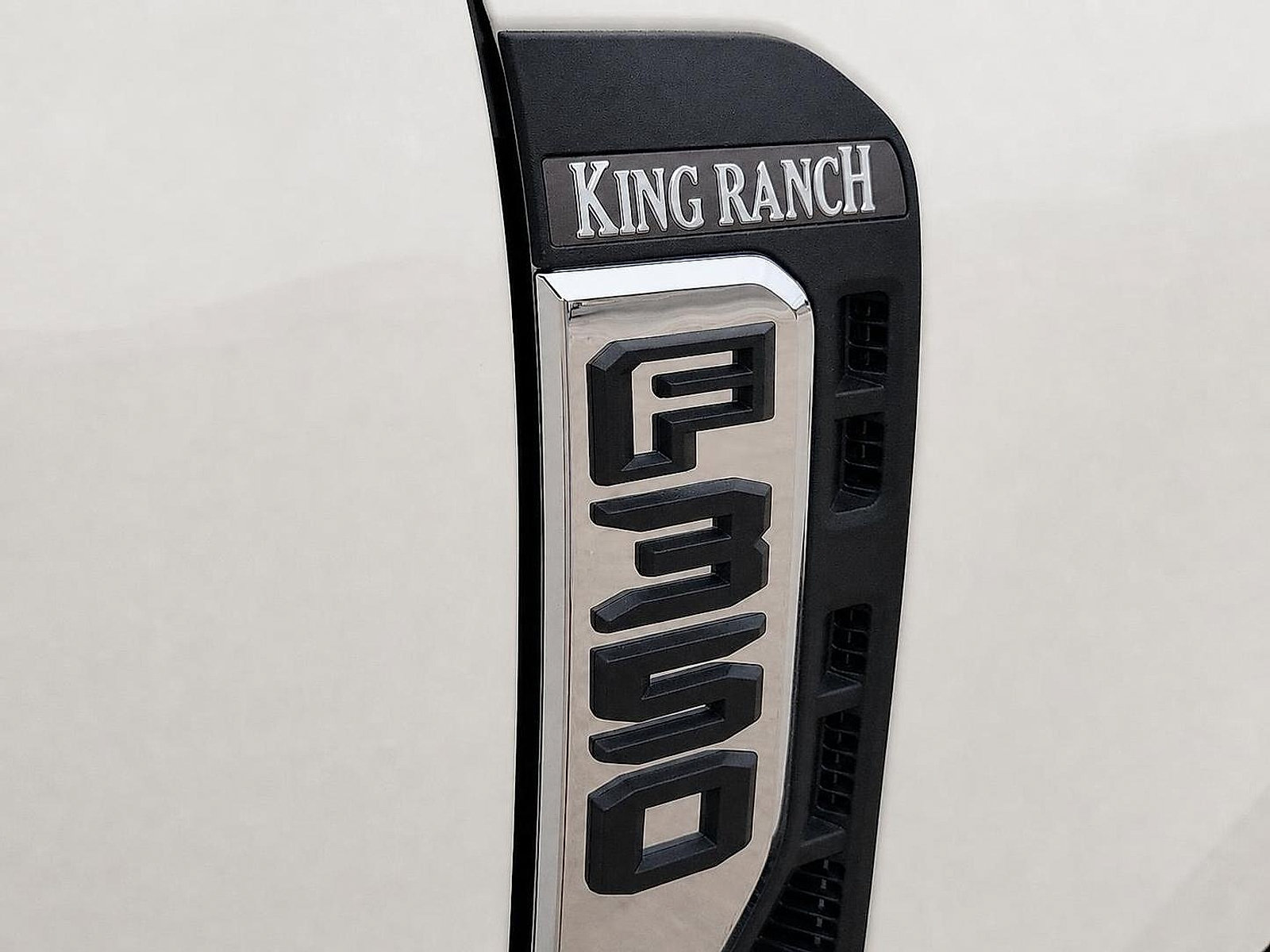 New 2027 Ford F350 King Ranch w/ Chrome Package AWD/4WD image 8