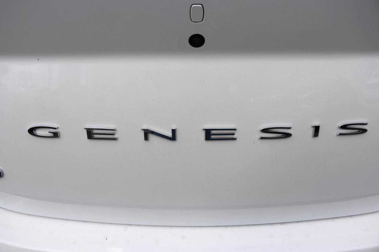 Used 2025 Genesis G70 2.5T AWD/4WD image 59