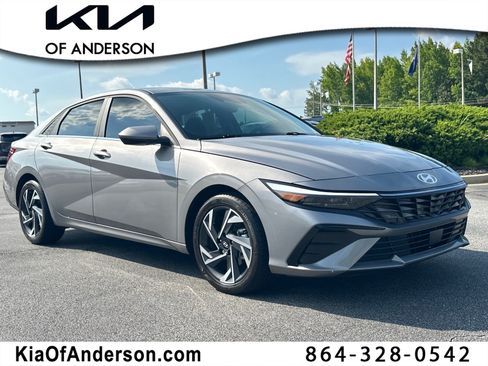 Used 2024 Hyundai Elantra SEL w/ Convenience Package FWD image 1