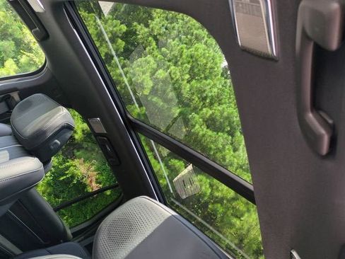 New 2026 Cadillac Vistiq Sport image 19