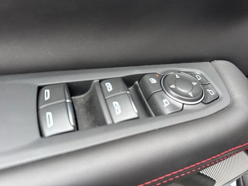 Used 2026 GMC Yukon AT4 Ultimate w/ LPO, Illumination Package AWD/4WD image 18