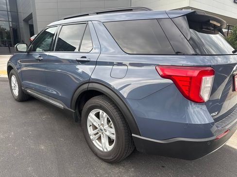 Used 2021 Ford Explorer XLT w/ Equipment Group 202A RWD image 4