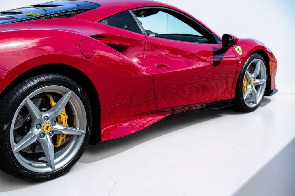 Certified 2022 Ferrari F8 Tributo RWD image 20