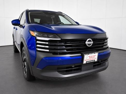 Used 2025 Nissan Kicks SV w/ SV Premium Package AWD/4WD image 3