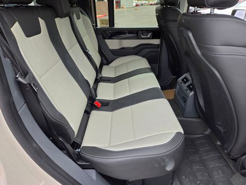 New 2025 INEOS Grenadier AWD/4WD image 15