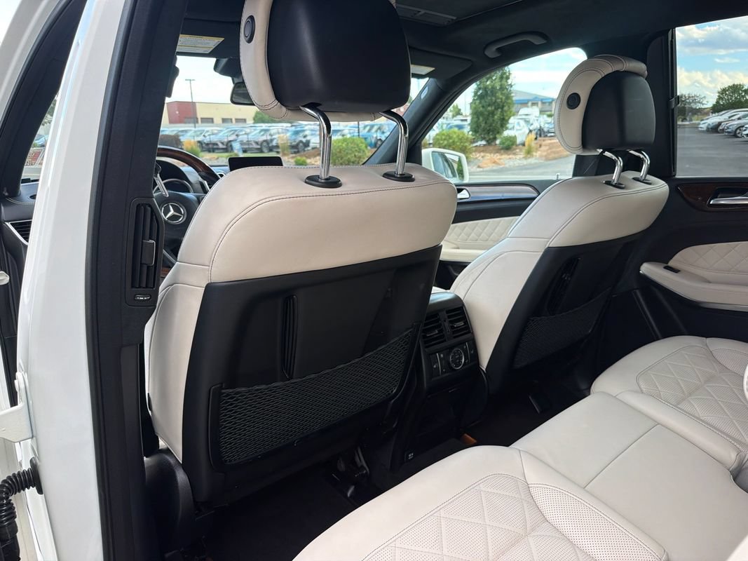 Used 2018 Mercedes-Benz GLS 550 4MATIC image 44