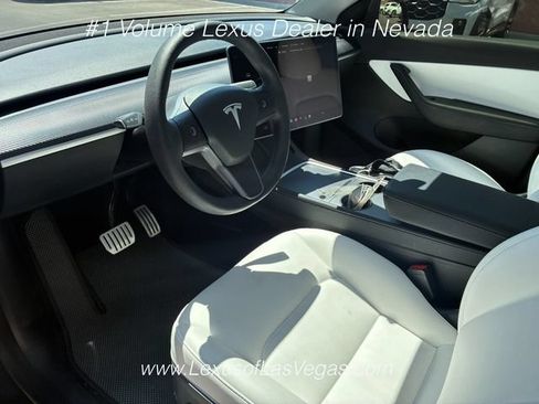 Used 2022 Tesla Model Y Performance AWD/4WD image 4