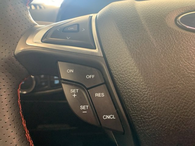 Used 2023 Ford Edge ST-Line AWD/4WD image 17