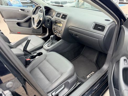 Used 2012 Volkswagen Jetta SE image 14