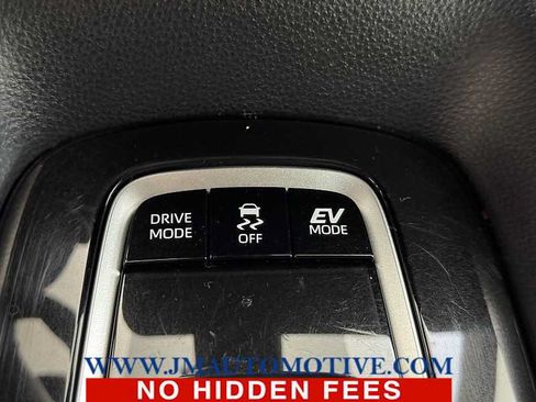 Used 2023 Toyota Corolla LE w/ LE Convenience Package FWD image 32