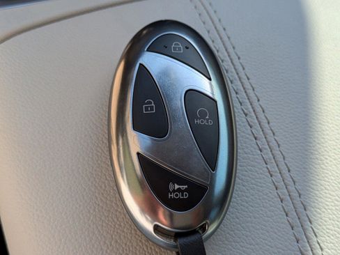Used 2025 Hyundai Tucson SE FWD image 25