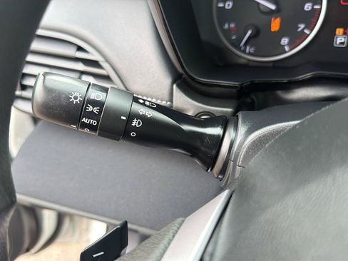 Used 2023 Subaru Outback AWD/4WD image 21